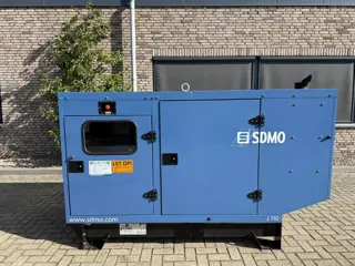 SDMO J110K John Deere Leroy Somer 110 kVA Silent generatorset