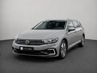 Volkswagen Passat Variant 1.4 TSI PHEV GTE | Trekhaak | Camera | Carplay | Massage | Halfleer | Deal