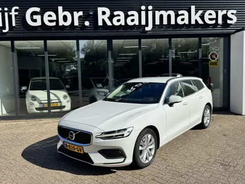 Volvo V60 2.0 B3 Momentum Business*Navi*ACC*EXPORT/EX.BPM*