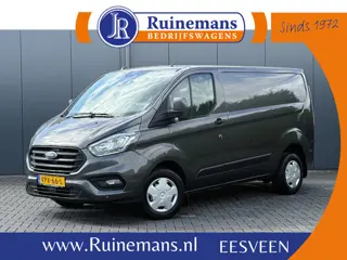 Ford Transit Custom 2.0 TDCI / L1H1 / 1e EIG. / AIRCO / CRUISE / NAVI / LED / 2.5 TONS TREKHAAK / 3-