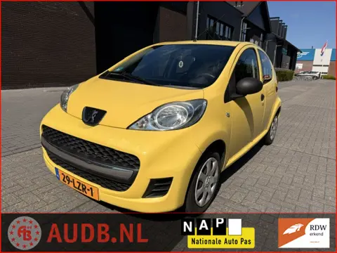 Peugeot 107 1.0-12V XR| 5 DEURS|NIEUWE APK TOT 30-8-2027|
