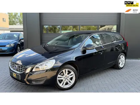 Volvo V60 1.6 T3 Momentum|Trekhaak|Automaat|Airco|Cruise