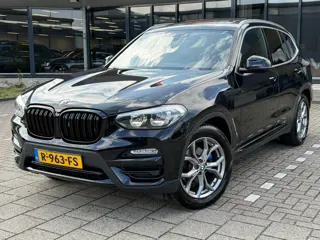 BMW X3 XDrive30i High Executive 185kW l PANO