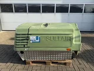 Kubota D1105 Sullair 19.4 kW 2040 L / min 2 m3 / min 7 Bar Diesel Compressor