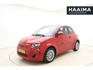 Fiat 500 RED 24 kWh | Navigatie | Climate control | Weinig kilometers | Keyless start | Cruise contr