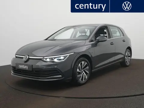 Volkswagen Golf 1.4 eHybrid Style l Zwenkbare Trekhaak l Elek Stoelen l PDC l Navi l Stoel/stuurverw