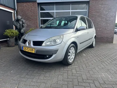 Renault Scénic 2.0-16V Expression Luxe | Automaat | Trekhaak |