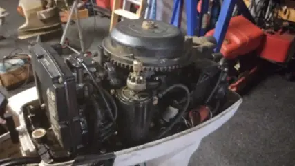 Te koop 50 en 60pk Johnsons.