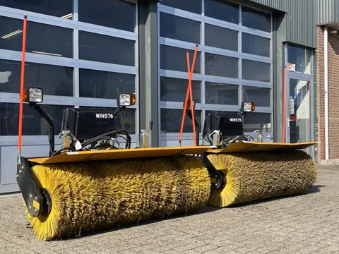 Schuitemaker HF 1700 MFB Veegborstel Veegmachine Rolbezem Sneeuwbezem Sneeuwborstel HF 1700 MFB 2013