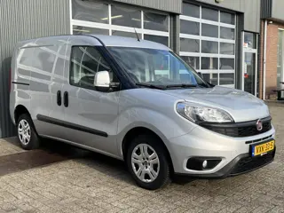 Fiat Doblò Cargo 1.3 MJ L1H1 SX Btw en Bpm vrij Airco Cruise controle Navigatie Tussenschot Parkeerh