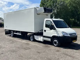 Iveco Daily 40C18 300 BE-Combi Koeling 1905 kg laadvermogen 7-Meter lengte Airco Parrot 3-Persoons B