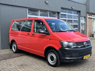 Volkswagen Transporter Kombi 2.0 TDI L1H1 Euro 6 Airco Cruise Trekhaak Parkeerhulp voor en achter Pe