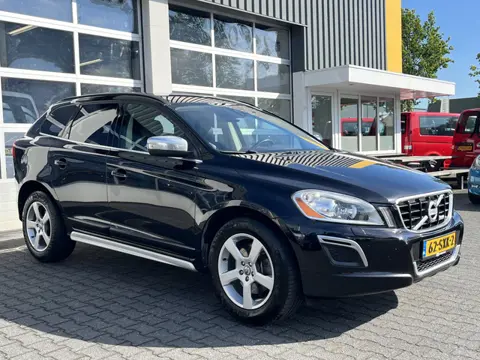 Volvo XC60 2.0 D3 R-Design Airco Cruise controle Leder Trekhaak 1600kg trekgewicht Parkeersensoren a