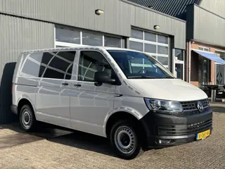 Volkswagen Transporter 2.0 TDI L1H1 150pk DSG automaat Euro 6 Airco Cruise controle Trekhaak 1e eige