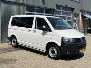 Volkswagen Transporter Kombi 2.0 TDI L1H1 140pk DSG Automaat Btw en bpm vrij 9 persoons Trekhaak Air