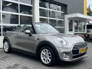 MINI Cabrio 1.5 Cooper Salt Airco Cruise control Stoelverwarming Stuurwiel multifunctioneel Telefoon