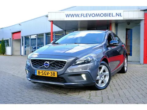 Volvo V40 Cross Country 1.6 D2 Momentum Xenon|Navi|Cam|LMV