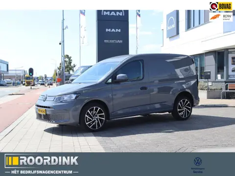 Volkswagen Caddy Cargo 2.0 TDI 122 pk Style, bumpers in kleur, PDC, cruise etc.
