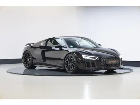 Audi R8 5.2 FSI quattro Plus | Keramische remmen | Mat Carbon | Schaalstoelen | Capristo | B&O |