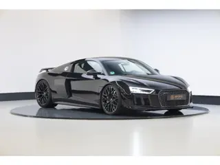 Audi R8 5.2 FSI quattro Plus | Keramische remmen | Mat Carbon | Schaalstoelen | Capristo | B&O |
