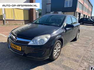 Opel Astra 1.8 5drs. Navi Airco Cruise C.