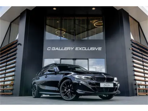 BMW 3 Serie Touring 330e xDrive - Elek. Trekhaak | 360 Camera | ACC