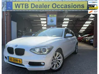 BMW 1-serie 118i Upgrade Edition, Autom., Navi, Leder, S-dak, Dealer onderhouden.