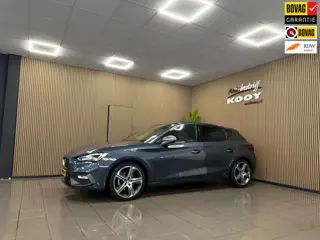 Seat Leon 1.5 eTSI FR * Automaat / Panoramadak / Virtual cockpit / Stoel-Stuurverwarming *