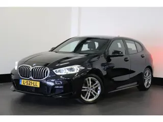 BMW 1-serie 118i Business Edition Plus M-Sport Dealer OH | Leder | Navi | Cruise | Carplay | Sfeer |