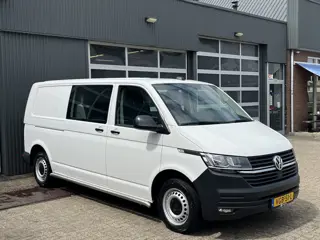 Volkswagen Transporter 2.0 TDI L2H1 DC 150pk Airco Cruise controle Trekhaak 2500kg trekgewicht Apple