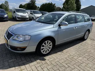 Volkswagen Passat Variant 2.0 TDI Comfortline 2006 6 bak clima