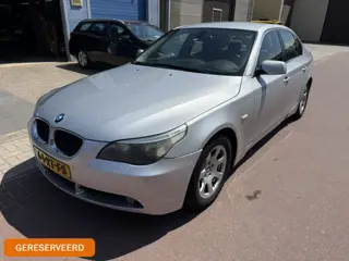 BMW 5 Serie 523i Executive Automaat Export Navi Airco koud Boekjes en NAP aanwezig. Auto is natuurli