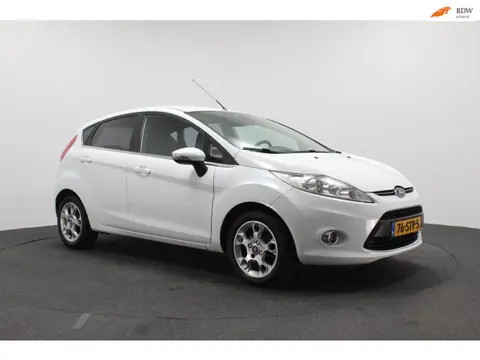 Ford Fiesta 1.25 Titanium | Climate control | Goed onderhouden | Sportvelgen | Trekhaak