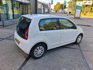 Volkswagen Up! 1.0 high up! BlueMotion((( PANO/clima/navi )))
