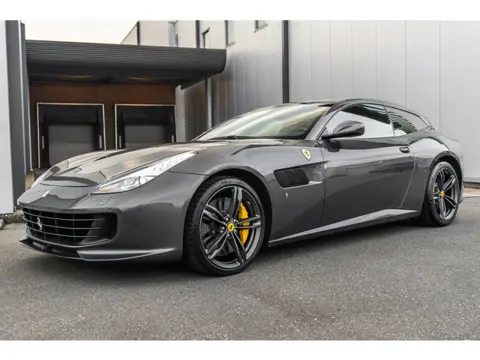 Ferrari GTC4Lusso 6.3 V12 - Grigio Silverstone - Warranty - Lift - Ventilated Seats - Carbon