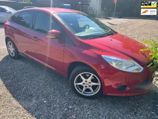Ford Focus 1.0 EcoBoost Trend 5-deurs AIRCO/cruise