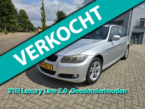 BMW 3-serie Touring 318i Luxury Line 2.0 MET NIEUWE A.P.K