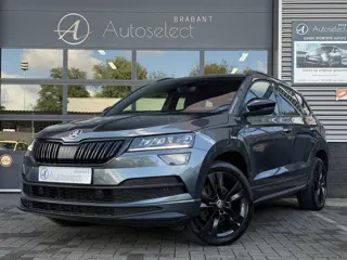Skoda Karoq 1.5 TSI ACT Sportline Navi | Trekhaak | Dealer OH