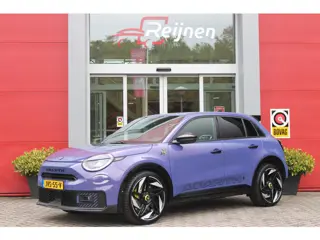 Abarth 600e SCORPIONISSIMA 280PK 54 kWh | SABELT PERFORMANCE SPORT STOELEN/BEKLEDING | ENGINE SOUND 