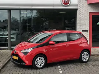 Toyota Aygo 1.0 VVT-i x-play 5-drs AIRCO|APPLE/ANDROID|CAMERA|DAB|CRUISE CONTROL|BLUETOOTH|USB