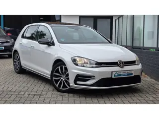 Volkswagen Golf 1.0 TSI Highline R-Line 115pk Navi, Camera, PDC, Panoramadak, Led, ACC
