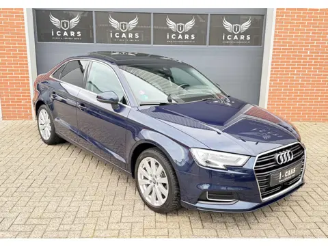 Audi A3 Limousine 35 TFSI Design Pro+ Trekhaak Dealer onderhouden