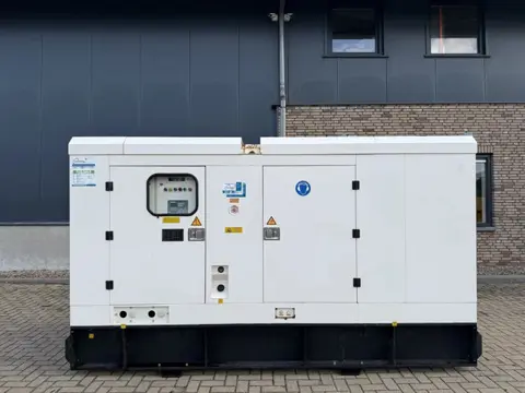 Volvo Penta TAD 734 GE Stamford 280 kVA Silent generatorset as New ! Synchronisatie generator