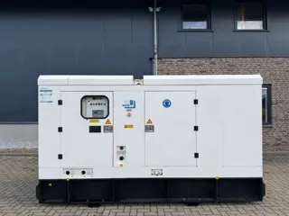 Volvo Penta TAD 734 GE Stamford 280 kVA Silent generatorset as New ! Synchronisatie generator