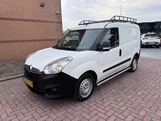 Opel Combo 1.4 CNG L1H1 ecoFLEX, Benzine, Aardgas, Imperiaal, Inbouw, Airco
