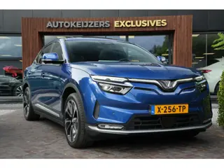 VinFast VF8 Plus 87.7 kWh Apple carplay Cruise control adaptief DAB Mistlampen voor Bots waarschuwin