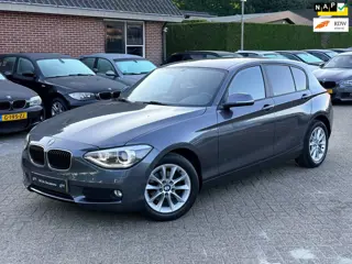 BMW 1-serie 116i Upgrade Edition|Nieuwe Ketting + Klepseals|Leder|Navigatie|Stoelverw.|Cruise contro