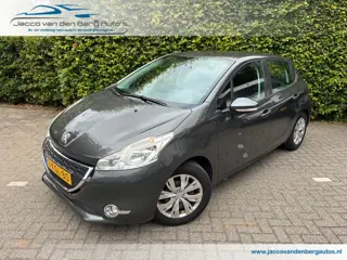 Peugeot 208 1.2 VTi Envy I Navigatie I Airco