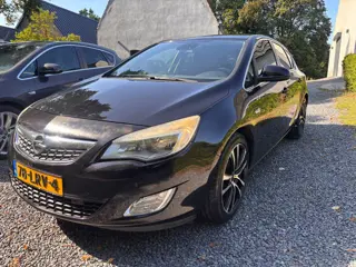 Opel Astra 1.4 Turbo Cosmo