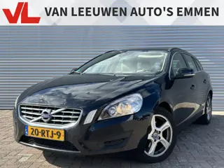 Volvo V60 1.6 T3 Momentum | Nieuw Binnen! | APK 19-05-2027 | Stoelverwarming | Trekhaak